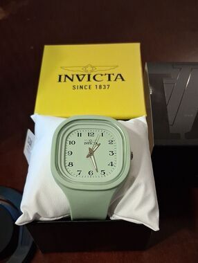 Invicta Celestial Velvion Unisex Watch 45.3mm. Green Model 70383 New With Box